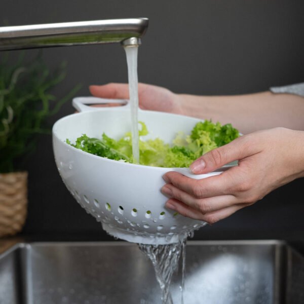 HELM – Colander – Large – White - Image 2