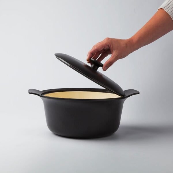 Covered stockpot cast iron black 24cm - Image 3