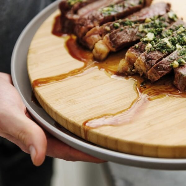 Bamboo cutting board with plate- Leo - Image 7