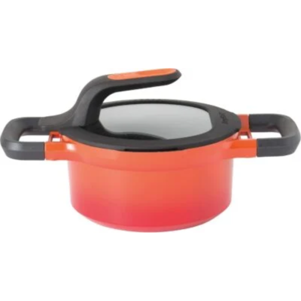 Covered stay-cool casserole red 16 cm