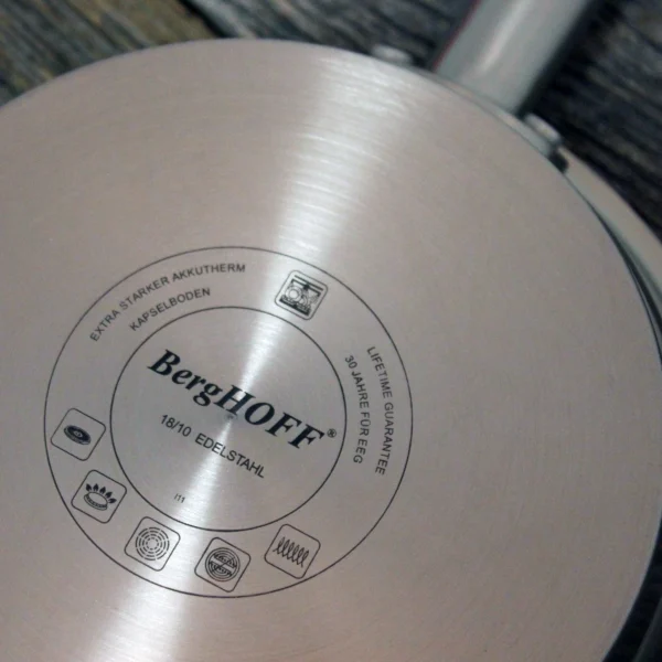 BergHOFF Comfort 10" 18/10 Stainless Steel Non-stick Frying Pan - Image 3